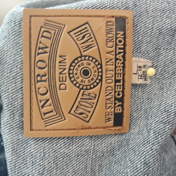 In Crowd stone washed denim jacket. Large - Picture 2 of 7